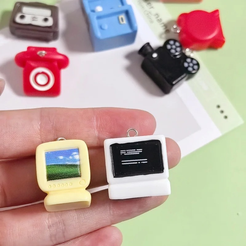 8pcs 3D Mini Computer Game Con - Vintage Alarm Clock 评论和价格