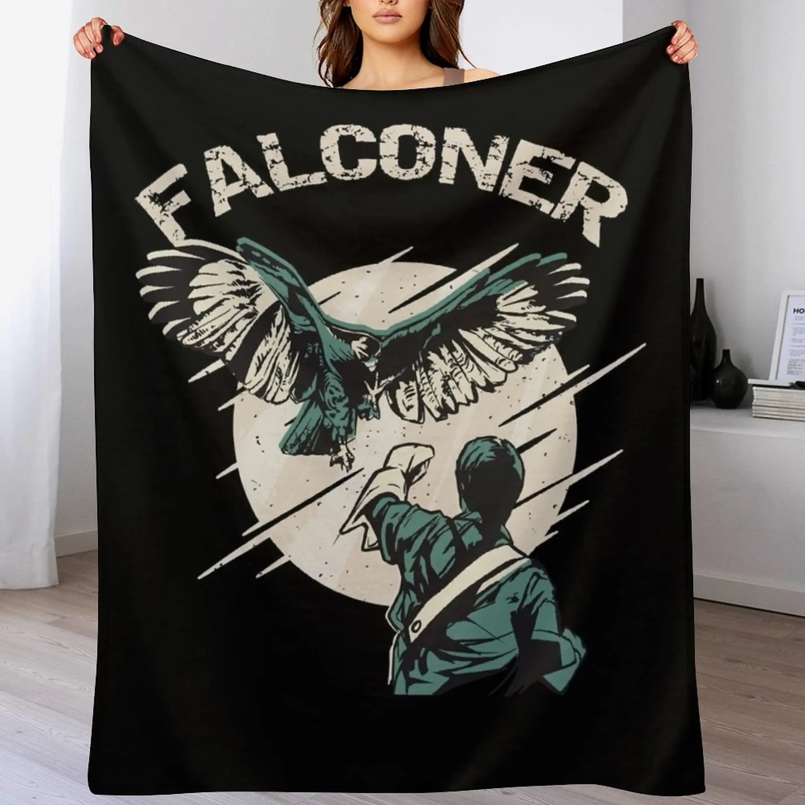 Falconry Bird landing on Falco - Home Decor Png 评论和价格